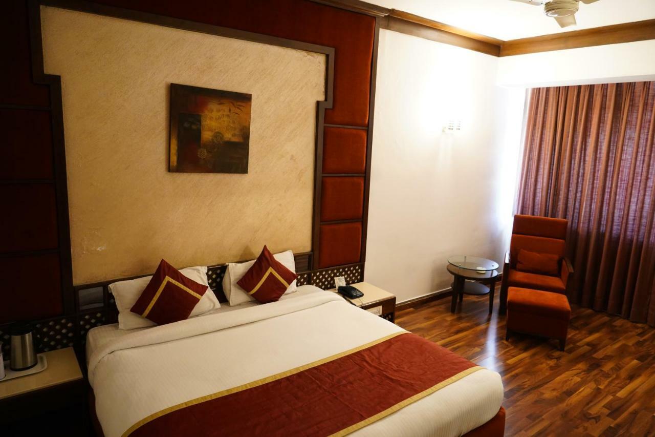 Hotel Park Inn Chandigarh Exterior photo